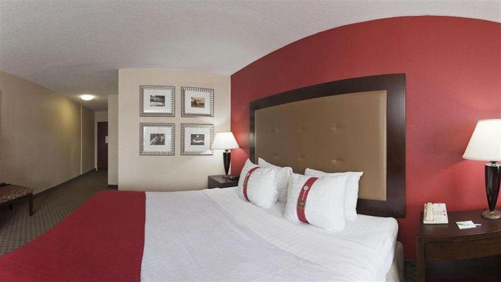 Holiday Inn & Suites Raleigh Cary By Ihg Exteriér fotografie