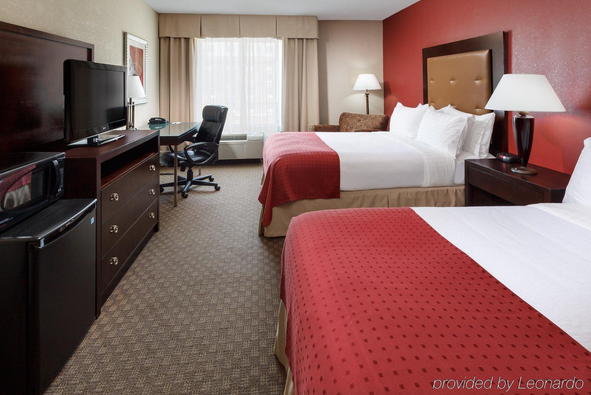 Holiday Inn & Suites Raleigh Cary By Ihg Exteriér fotografie