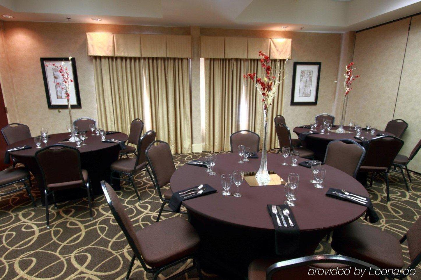 Holiday Inn & Suites Raleigh Cary By Ihg Restaurace fotografie