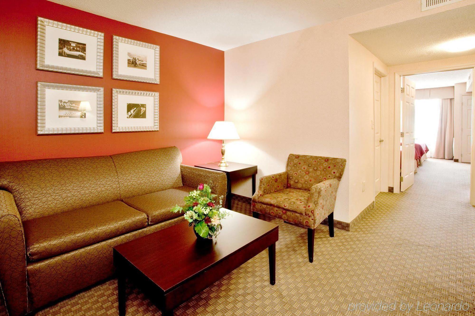 Holiday Inn & Suites Raleigh Cary By Ihg Exteriér fotografie