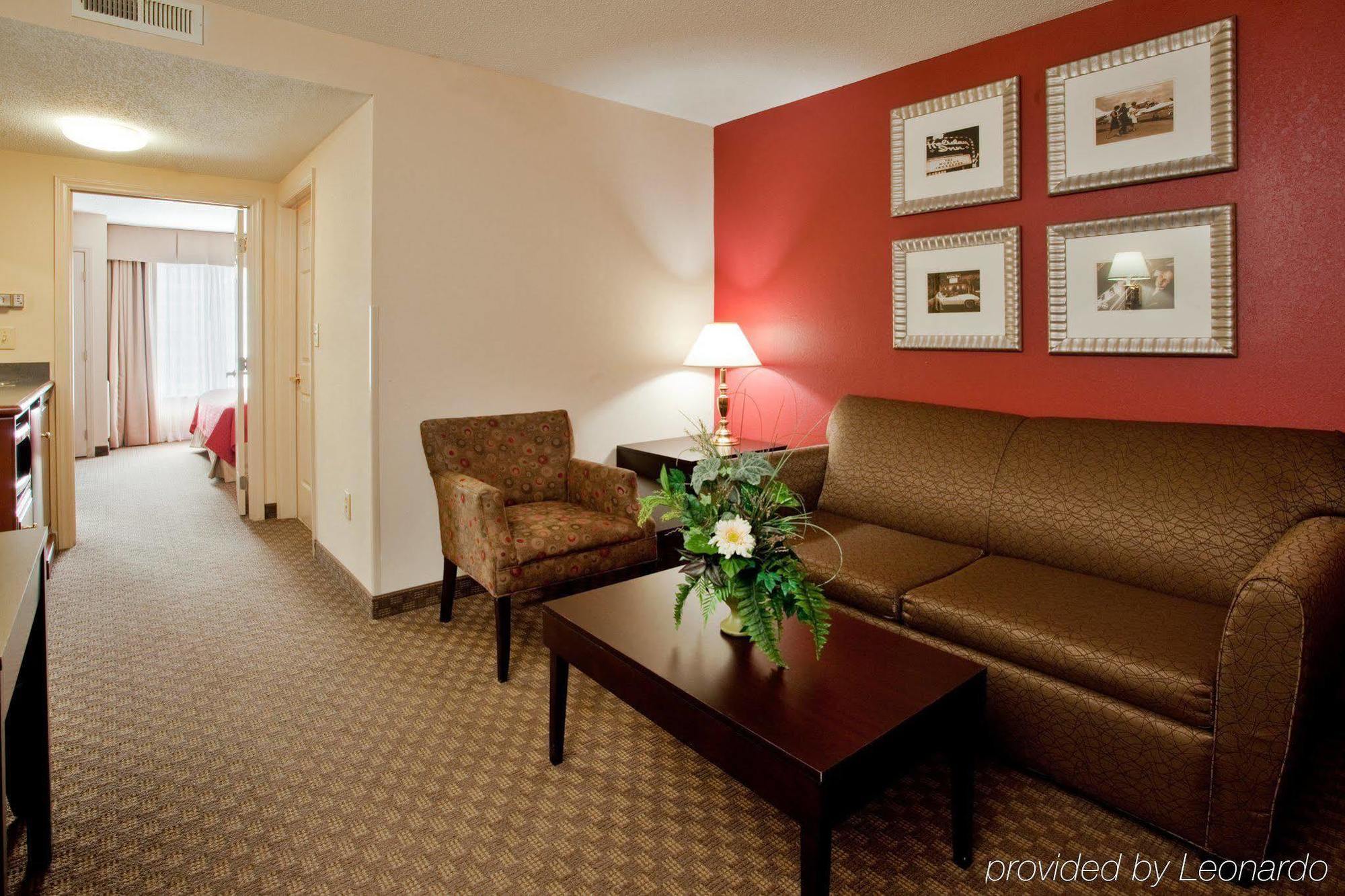Holiday Inn & Suites Raleigh Cary By Ihg Exteriér fotografie