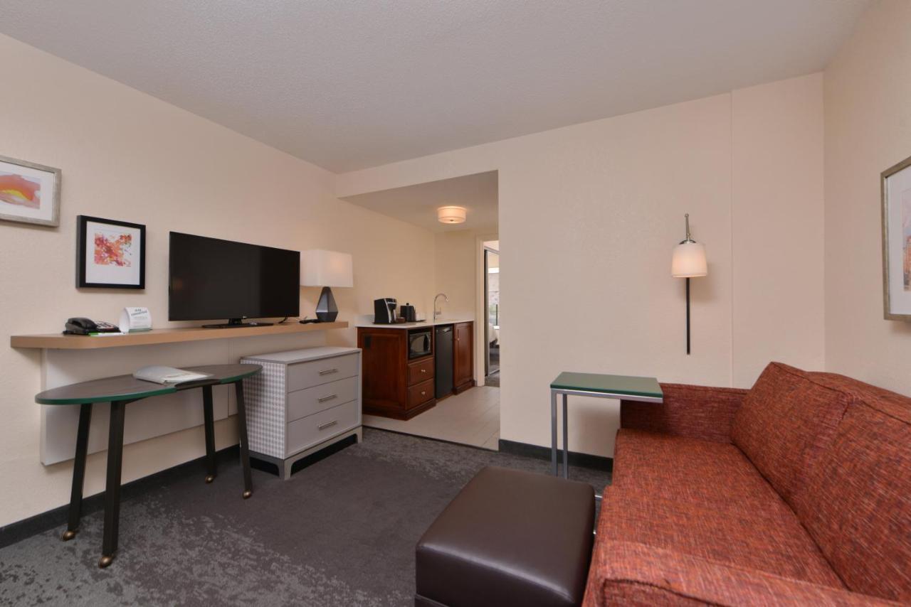 Holiday Inn & Suites Raleigh Cary By Ihg Exteriér fotografie
